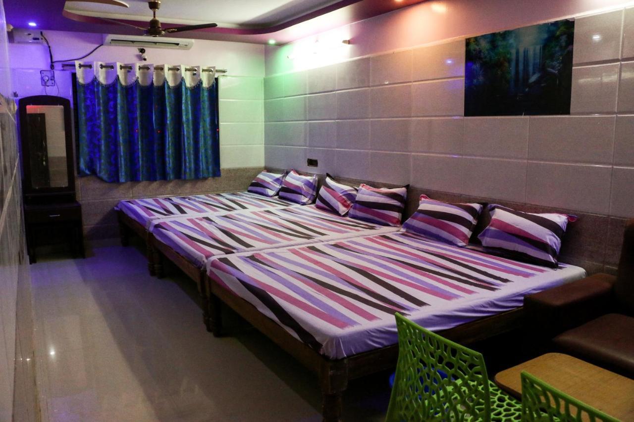 Sri Priya Lodge Dharmapuri Exterior foto